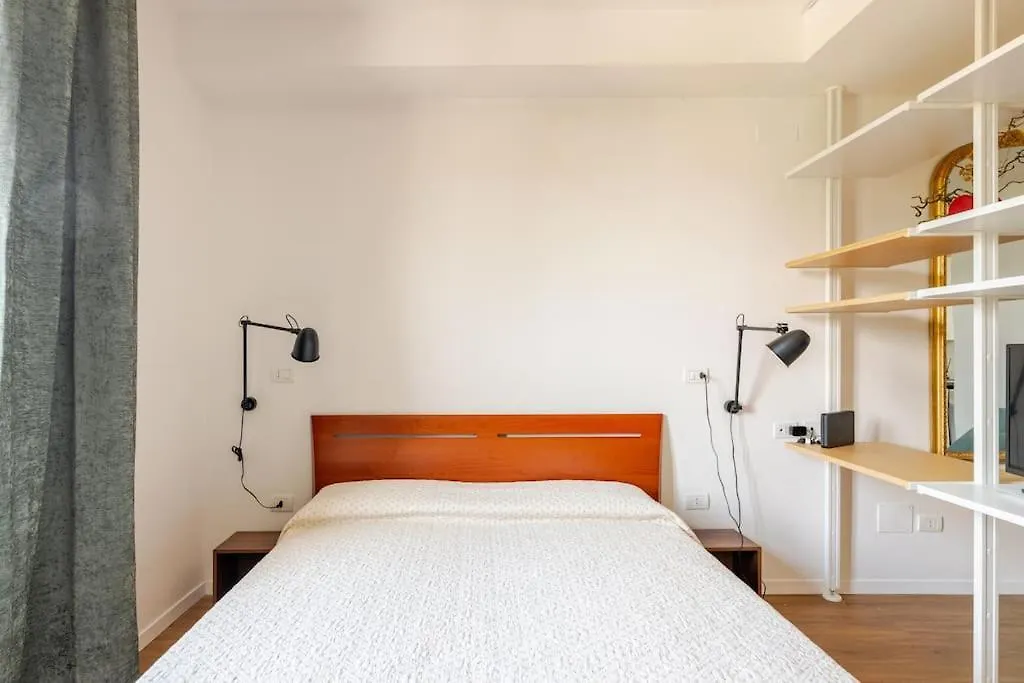 Il Battiferro Apartment Bologna Italy